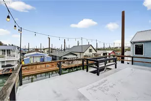 1849 N Jantzen Ave, Portland, OR 97217 - Photo 23