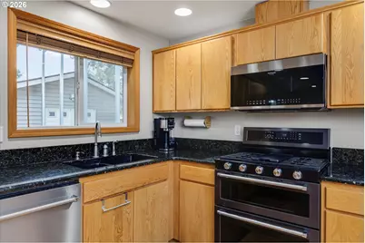 2366 Baines Blvd, Hubbard, OR 97032 - Photo 15