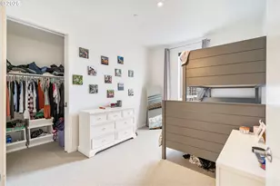 1075 NW Northrup St, Portland, OR 97209 - Photo 25