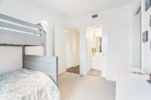 1075 NW Northrup St, Portland, OR 97209 - Photo 27