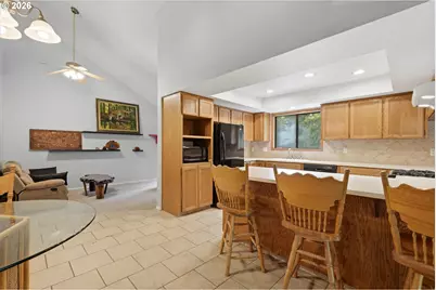 6829 SE 144th Ave, Portland, OR 97236 - Photo 9