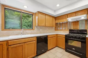6829 SE 144th Ave, Portland, OR 97236 - Photo 11
