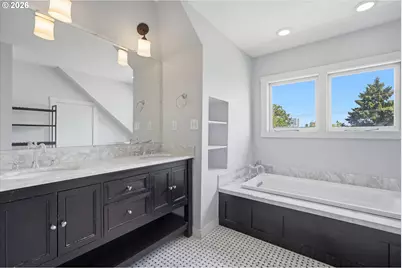 3425 S Corbett Ave, Portland, OR 97239 - Photo 25