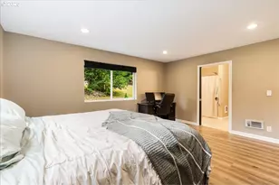 30062 Maple Dr, Rainier, OR 97048 - Photo 13