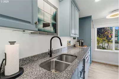 585 Madrona Ave S, Salem, OR 97302 - Photo 5