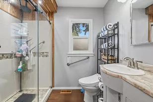 585 Madrona Ave S, Salem, OR 97302 - Photo 13