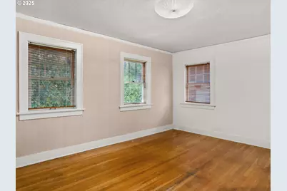 2917 SW Fairview Blvd, Portland, OR 97205 - Photo 17