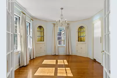 2917 SW Fairview Blvd, Portland, OR 97205 - Photo 7