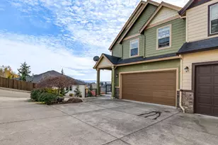 2105 34th St, Washougal, WA 98671 - Photo 3