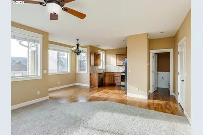 2105 34th St, Washougal, WA 98671 - Photo 9