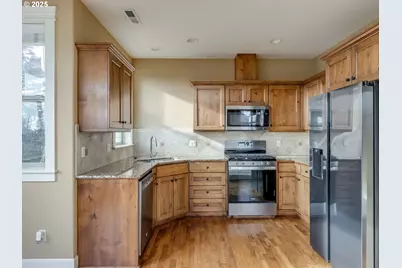 2105 34th St, Washougal, WA 98671 - Photo 15