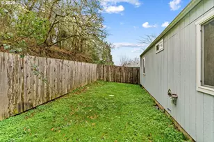 1389 NE Brooklyn Ave, Roseburg, OR 97470 - Photo 19