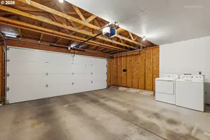 4137 SE Ivon St, Portland, OR 97202 - Photo 29