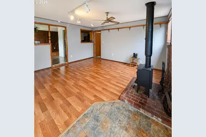 1510 NW Lester St, Roseburg, OR 97471 - Photo 23