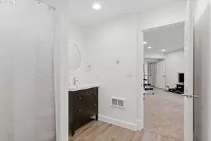 1520 Eastview Ct, Lake Oswego, OR 97034 - Photo 39
