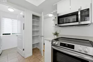 11683 SW Boones Bend Dr, Beaverton, OR 97008 - Photo 11