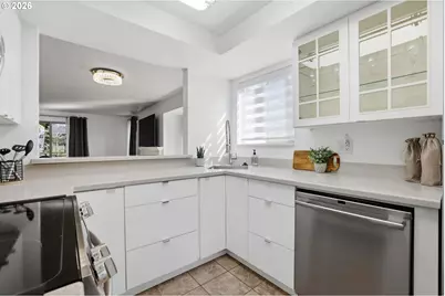 11683 SW Boones Bend Dr, Beaverton, OR 97008 - Photo 7