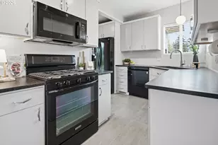 420 SW 133rd Ave, Beaverton, OR 97005 - Photo 7