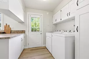 3470 Hyacinth St, Eugene, OR 97404 - Photo 17
