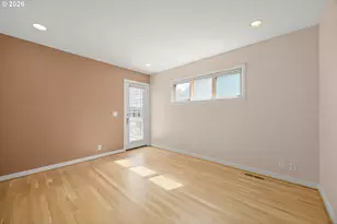 70 Grand View Dr, Eugene, OR 97405 - Photo 23
