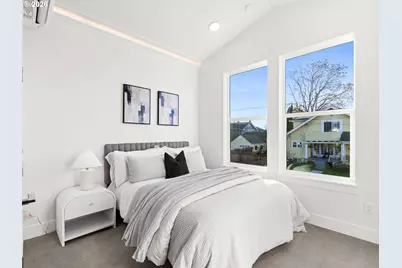 6205 NE Stanton St, Portland, OR 97213 - Photo 11