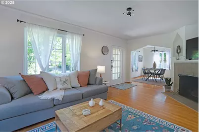 3824 SE Carlton St, Portland, OR 97202 - Photo 5