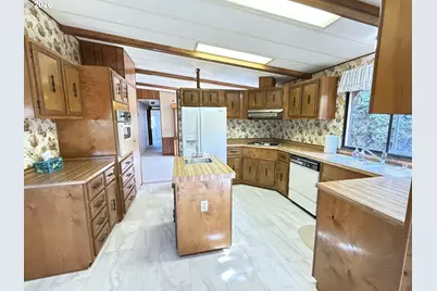 4318 Essex St SE, Salem, OR 97301 - Photo 7