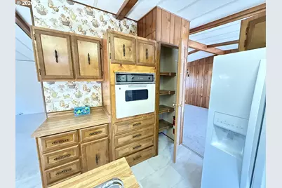 4318 Essex St SE, Salem, OR 97301 - Photo 11