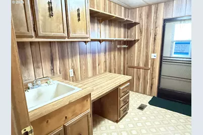4318 Essex St SE, Salem, OR 97301 - Photo 23