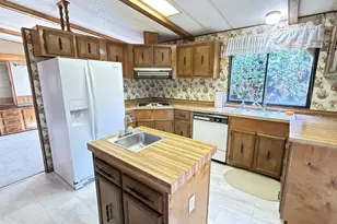 4318 Essex St SE, Salem, OR 97301 - Photo 9