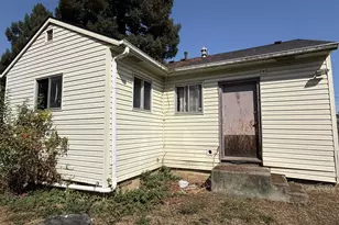 3875 Kathryn Ave, Springfield, OR 97478 - Photo 5