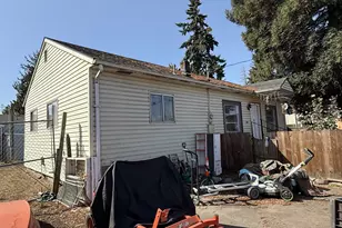 3875 Kathryn Ave, Springfield, OR 97478 - Photo 7