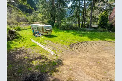 28397 Mateer Rd, Gold Beach, OR 97444 - Photo 13