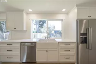 4195 SW 187th Ave, Beaverton, OR 97078 - Photo 9