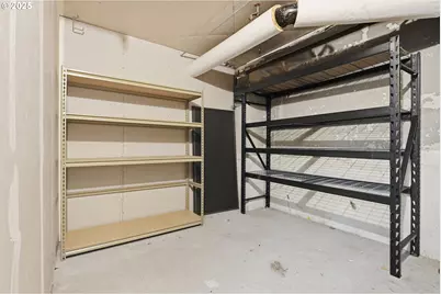 1420 NW Lovejoy St #725, Portland, OR 97209 - Photo 37