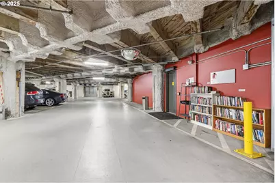 1420 NW Lovejoy St #725, Portland, OR 97209 - Photo 35