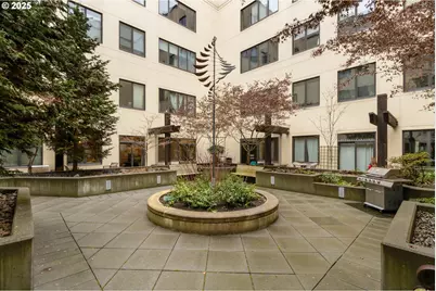 1420 NW Lovejoy St #725, Portland, OR 97209 - Photo 39