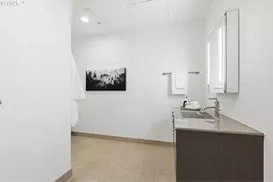 1420 NW Lovejoy St, Portland, OR 97209 - Photo 17