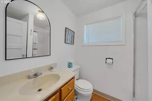 240 S Harbor St, Rockaway Beach, OR 97136 - Photo 15