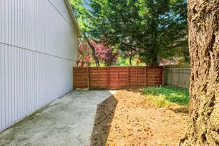 5736 SE 130th Pl, Portland, OR 97236 - Photo 31