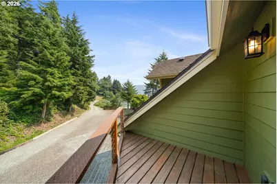 801 First St, Garibaldi, OR 97118 - Photo 21