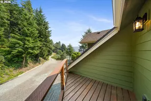 801 1st St, Garibaldi, OR 97118 - Photo 21