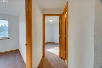 15648 NE Milton Pl, Portland, OR 97230 - Photo 31