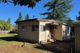 2105 SE 143rd Ave, Portland, OR 97233 - Photo 5