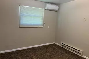 686 W First Ave, Sutherlin, OR 97479 - Photo 17