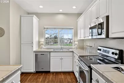 778 NE Adwick Dr, Hillsboro, OR 97006 - Photo 15