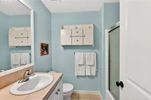 778 NE Adwick Dr, Hillsboro, OR 97006 - Photo 23