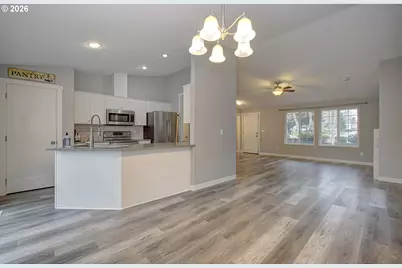 7407 NE 43rd St, Vancouver, WA 98662 - Photo 9