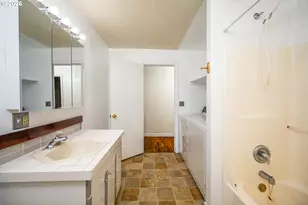 92133 Marcola Rd, Marcola, OR 97454 - Photo 13