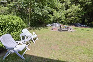 85659 Cherry, Florence, OR 97439 - Photo 9